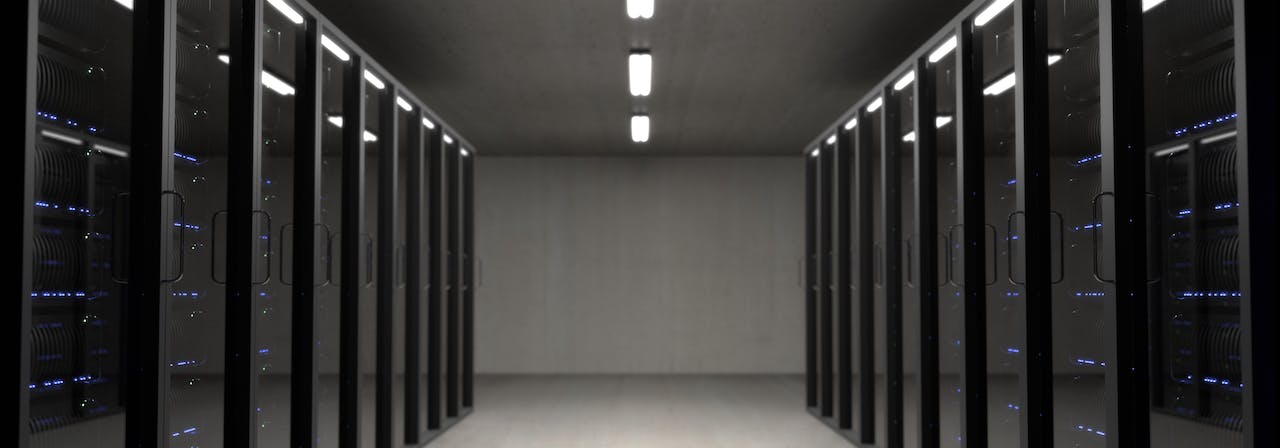 pexels-manuel-geissinger-325229