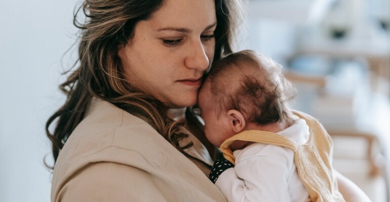 pexels-sarah-chai-7282831