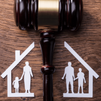 Famiglie-in-tribunale-1-700x500